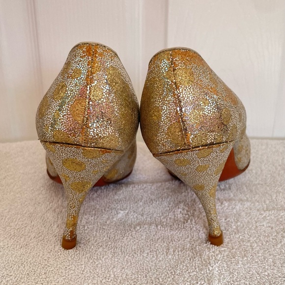 Vintage US SZ 8.5 gold & silver glitter pumps - Picture 5 of 5